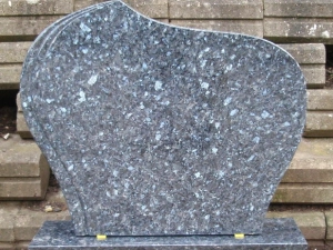 Poleret kistegravsten M7058BB 70x58cm