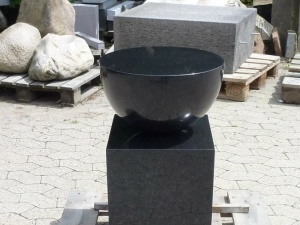 Sys Svinding skulptur Herlev Stenhuggeri